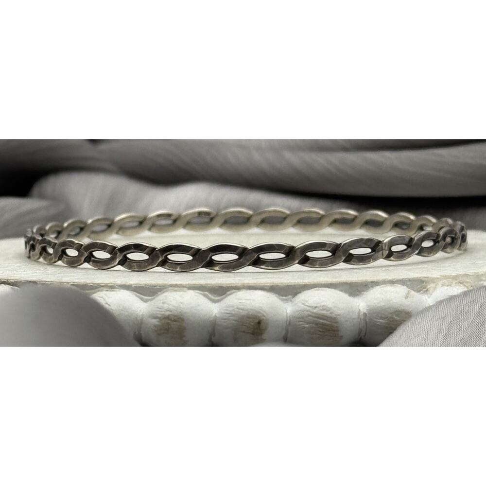 Retired James Avery 925 Hammered Twisted Wire Bangle Bracelet 5.31G / 7.5in